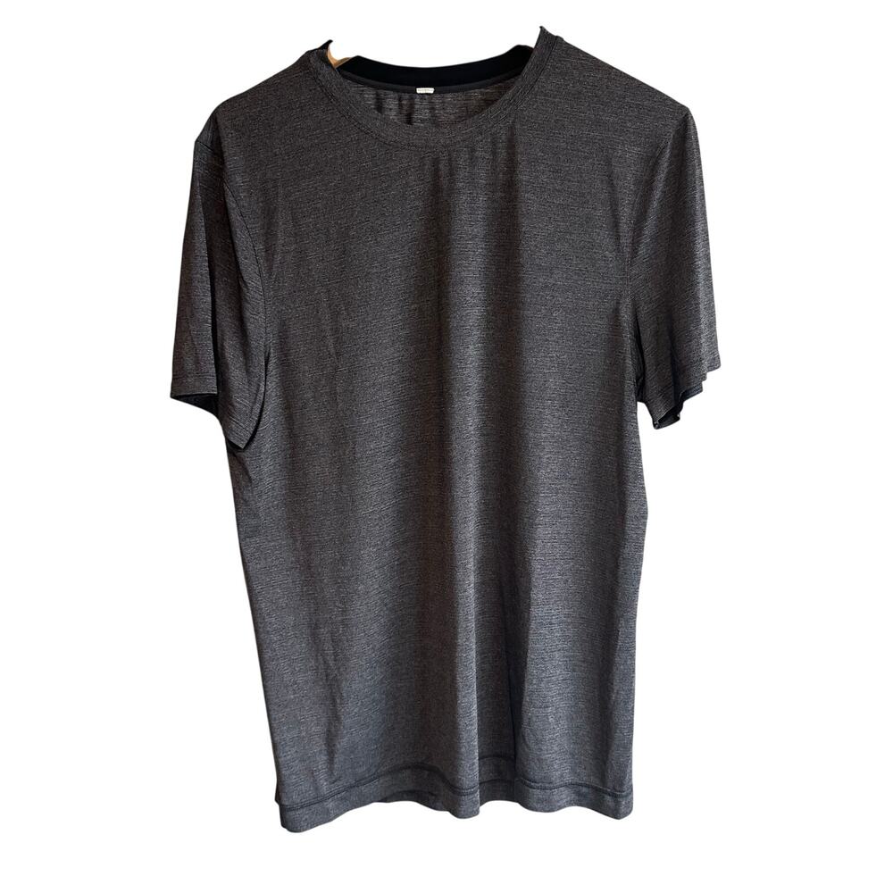 Lululemon Men's Workout Short Sleeve T shirt Heathered Black Gray L